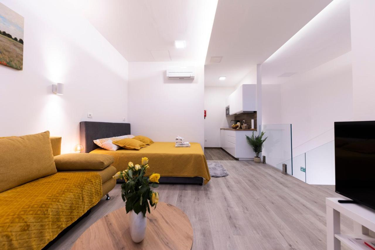 Studio Apartments Heart Of Zadar Exterior foto