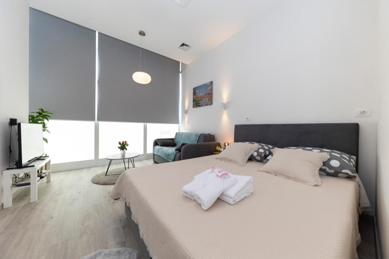 Studio Apartments Heart Of Zadar Exterior foto
